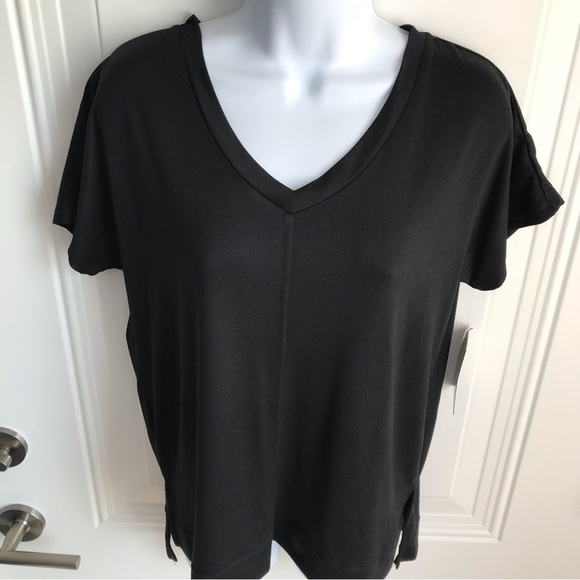 Cuddl Duds Brand solid black v-neck ss soft & stretchy tee top in size XS NWT - Picture 9 of 13